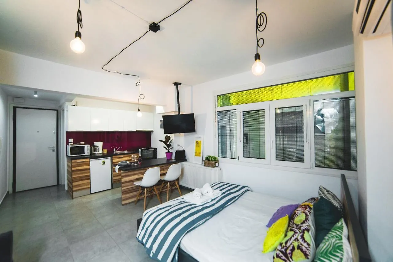 Mazi Rooms Venizelou Thessaloniki 0*,